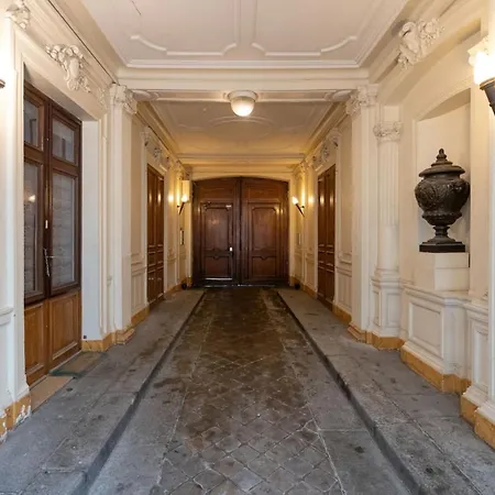 Beautiful & Modern 1bd Flat Near Montmartre דירה פריז
