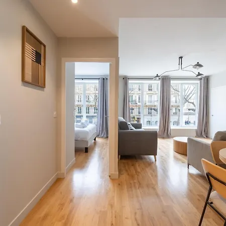 Beautiful & Modern 1bd Flat Near Montmartre شقة *
