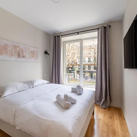 Beautiful & Modern 1bd Flat Near Montmartre * Paris