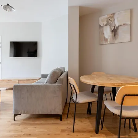 Beautiful & Modern 1bd Flat Near Montmartre * Paris