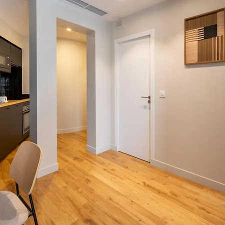 Beautiful & Modern 1bd Flat Near Montmartre Apartamento Paris