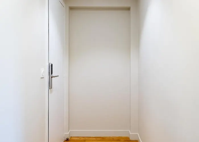 Beautiful & Modern 1bd Flat Near Montmartre 巴黎