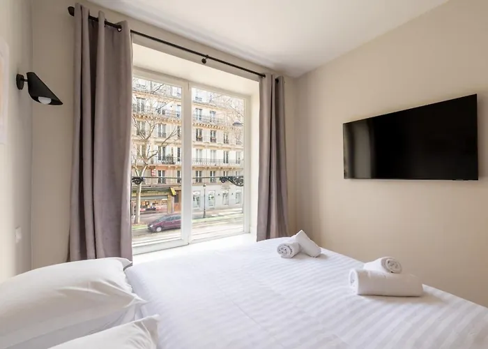 Beautiful & Modern 1bd Flat Near Montmartre 巴黎